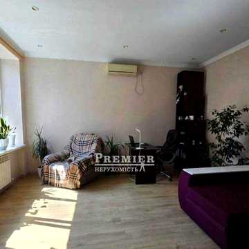 Продам 4-х кімнатну квартиру