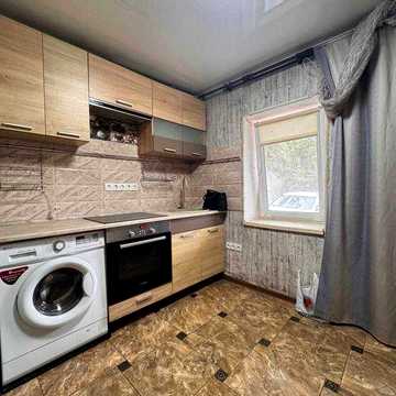 Продам 2-кімнатну квартиру з капітальним ремонтом — 10 хвилин до моря!