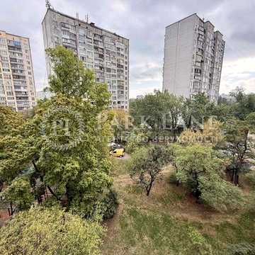 Андрія Малишка, 13А // 2-к, ГАЗИФІКОВАНА в ТОП локації - 5-10хв до метро Дарниця //