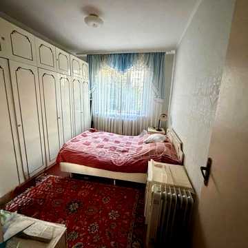 Продаж 2 кімнатна Центр Бориса Тена , 3 поверх, покращене планування