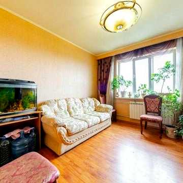 Продам 3 х комнатную квартиру метро Масельского