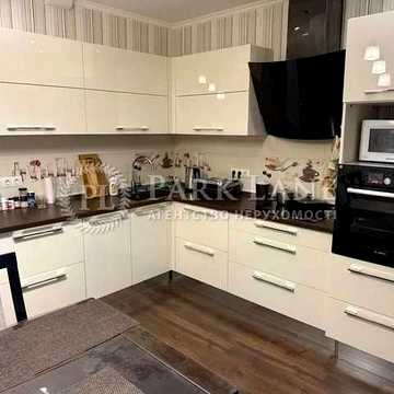 Продаж 2-к квартири в Шевченківському районі Петропавлівська,50б