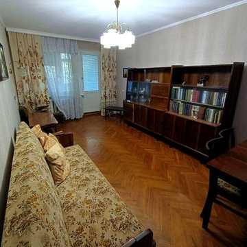 Продається однокімнатна квартира Ньютона 119, 31м2,  4/5 ,CW