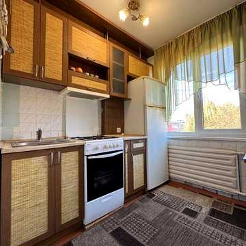 Продаж 2-х кімнатної квартири  вул.Соборності ( Доценка)