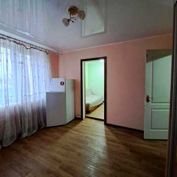 Власник. Сдам в центрі 1 кімнатну малогабаритну квартиру (м. Наукова)
