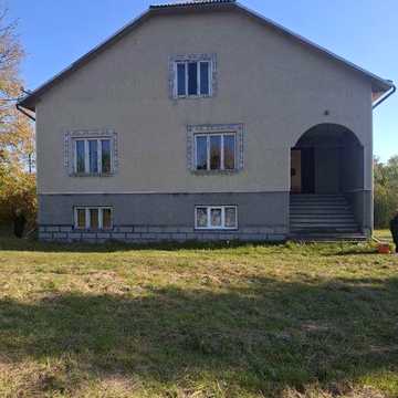 Продаж  будинку поруч з Дрогобичем(7 км) с.Унятичі
