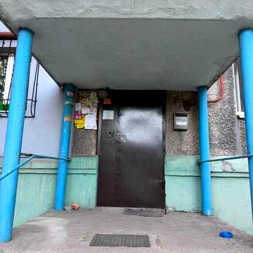 Продам 1к квартира 4ий поверх, проспект Хмельницького, 63, без комісії!