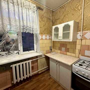 Продам 2 к квартиру Сталинка ж/м Приднепровск