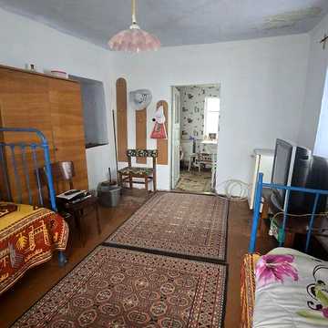 Продаж 2к Дім Шкільна вулиця