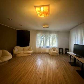 Оренда будинку в Ужгороді 100м.кв