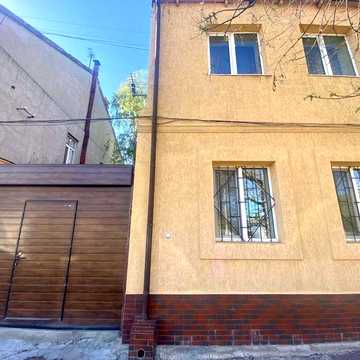Продається 2-поверховий будинок на Молдаванці
