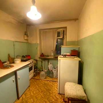 Продаю 1к в Соляных(Школьная)