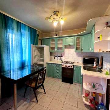 продам 3 кімнатну квартиру з ремонтом здам в оренду