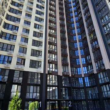 Акция недели! Рассрочка 2 года  6 Фонтана /ЖК "Модерн"   В продаже шикарная 3-х комнатная квартира 134 кв.м.  Улучшенная  3 этаж  Есть кладовка ЖК Модерн