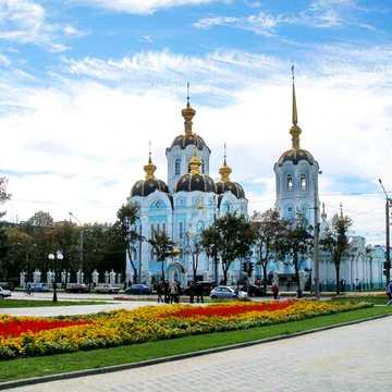 Продам 3 к. кв. Возле Александровского Сквера, метро ХТЗ и Индустриальная