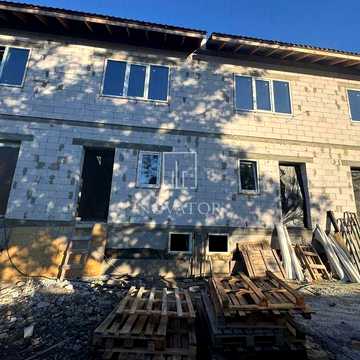 Таунхаус, 2-кімн., 117 м², Вишневе