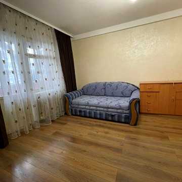Чудова 2-кімнатна на Корольова