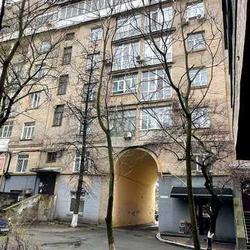 Продам 7 кімнат дворівневу квартиру 342 мкв вул. Володимирська 71