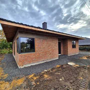 Будинок 97 кв, вул. Центральна, Луцьк, на етапі будівництва