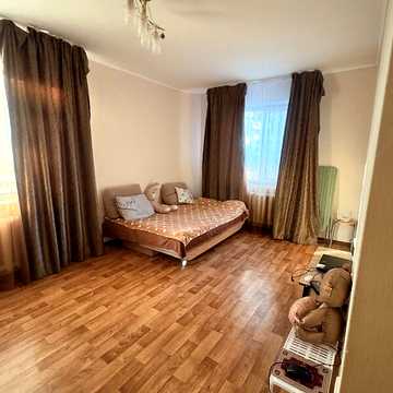 Довгострокова оренда 1к Квартира Покровська (Подбєльського) вулиця