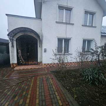 Оренда 1/2 Будинку Чернівці