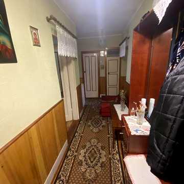 Продам двохкімнатну квартиру