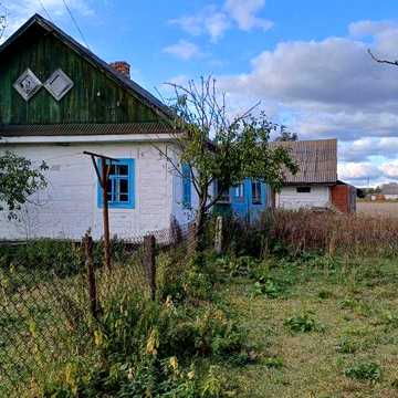Земельна ділянка з будинком