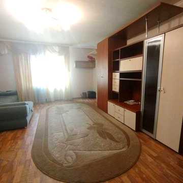 Оренда великої 1-кімнатної квартири 59 м² — вул. Милославська, 12А, лічильник тепла