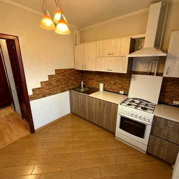 Сдам 2 ком 19 школа ЦУМ Центр