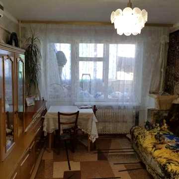 Продам 1 ком квартиру на Тополе!