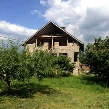 Продається 2-поверховий будинок