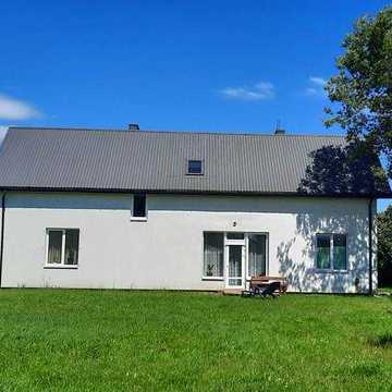 Будинок на ділянці 1,3 га для бізнесу та проживання в с.Виннички