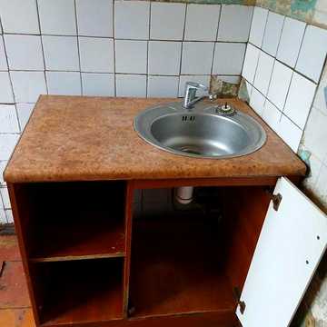 Продам 2-х кв. 606 м/р, ул. Светлая, 8