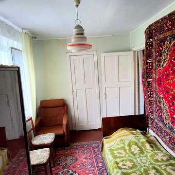 Продам 2-х ком.квартиру в центре пос.Софиевка Криворожский район, Дн-ска обл.