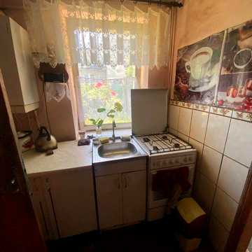 Оренда для одного хлопця, неподалік залізничного вокзалу