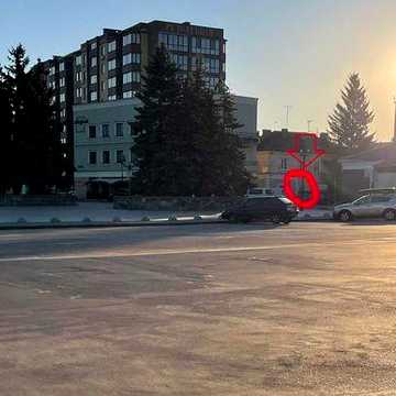 Продається квартира з вікнами на центральну площу