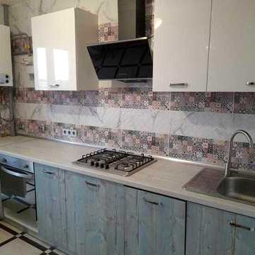 Продам 1 кімнатну квартиру з ремонтомв новому будинку, укомплектована. Центр