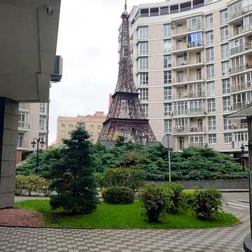Світла  1к квартира . Французький квартал.