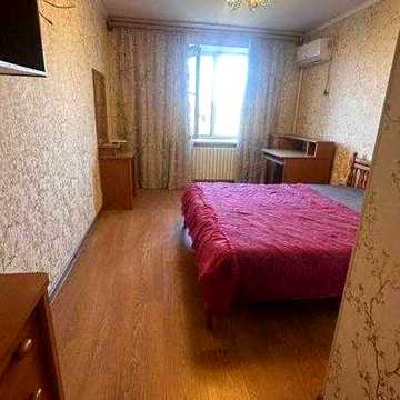 Продам 2 комнатную квартиру, на территории парка