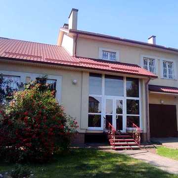 Продаж 2 поверхового будинку з ділянкою у м.Підгородне (5 км від м.Дніпро)