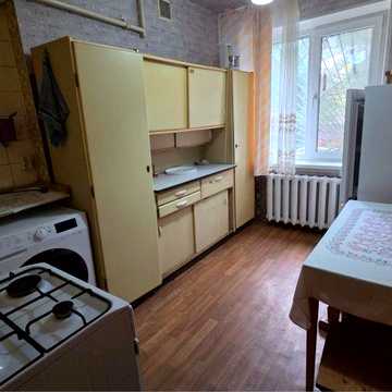 3-кімнатна квартира, 65 м², Лівий берег, вул. Бердянська, 1