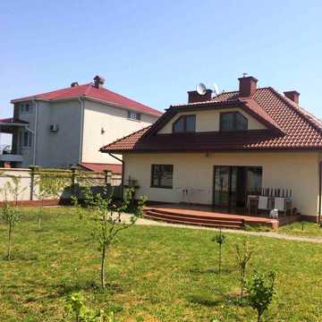Продам дом в Совиньоне-2 под реконструкцию, 10 соток, есть подвал с