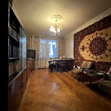 Продам 3-х комн.кв.метро Защитников Украины(Востания)5 мин.пешком