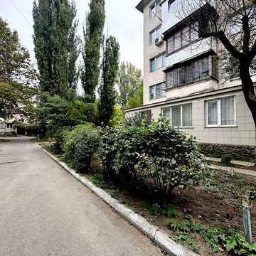 Продам Зх - ком квартиру на пос. Котовского в Газовом Доме