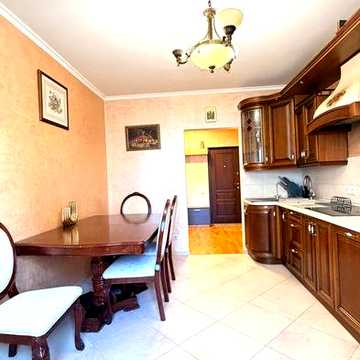 Милославська 45 , хороша однокімнатна квартира , є генератор