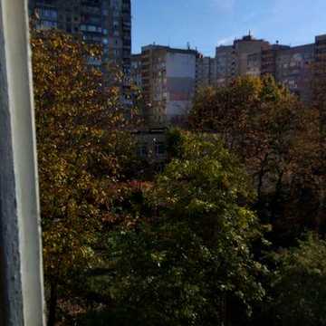 Продам 2-комнатную пр.Гонгадзе, 24 Виноградарь