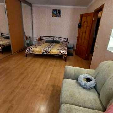 Терміново здаю світлу,простору 1-но кімн.кв-ру,Центр