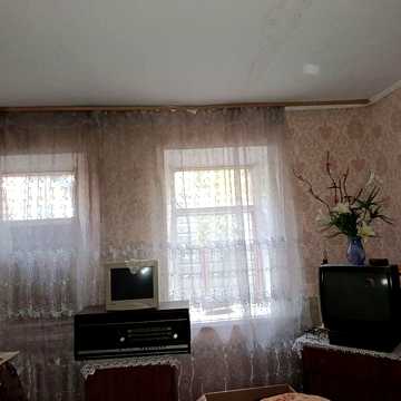 Продам Часть Дома-3 комн 74/54/7;в/у,уч.3 сотки, р-н ЮТЗ-Космонавтов,двор на 2 хозяина