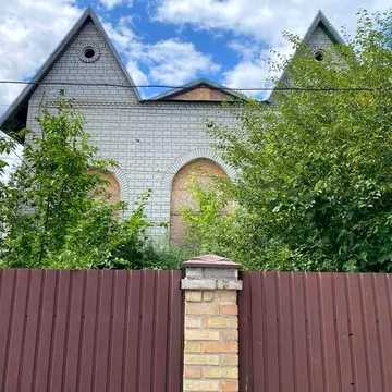 Продаж просторого будинку 288 кв.м у Гостомелі (ділянка 7 соток), вул. Лугова, 27