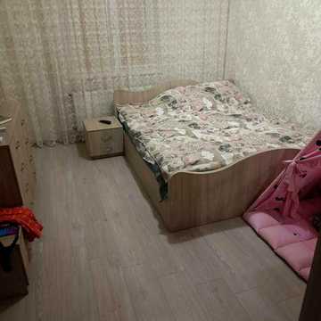 задам  двухкомнатную квартиру